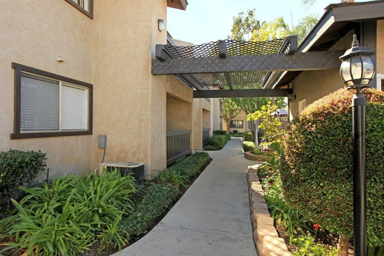 Montecito Oaks! - Photo 6 of 23