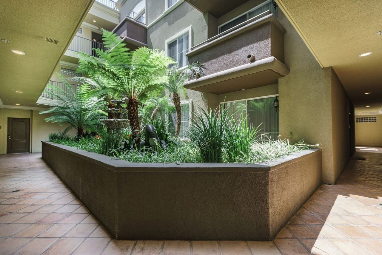 2201 Beverly Glen Blvd. - Photo 7 of 44