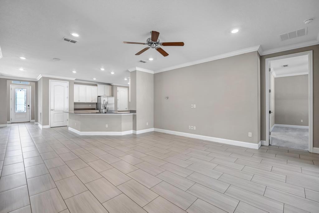 275 Renwick Pkwy #1 - Photo 5 of 11