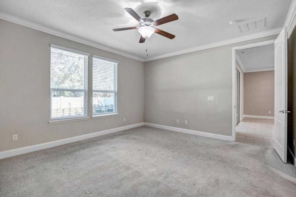 275 Renwick Pkwy #1 - Photo 7 of 11