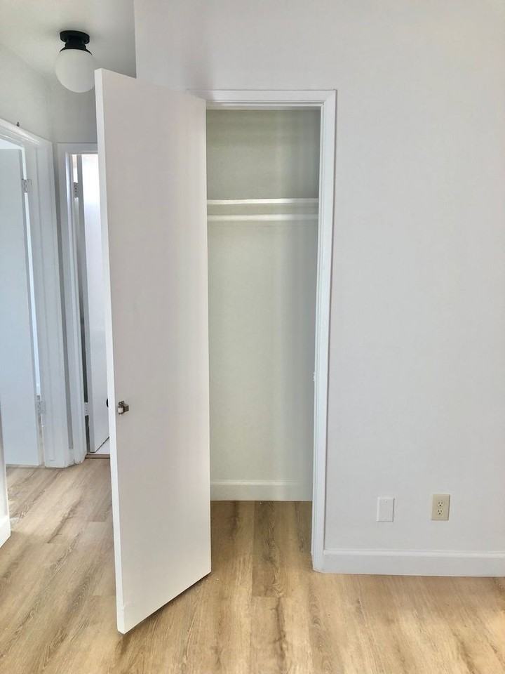 114 Gramercy Place - Photo 3 of 23
