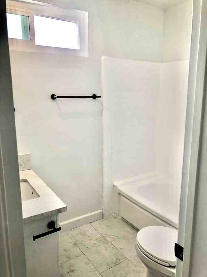 114 Gramercy Place - Photo 4 of 23