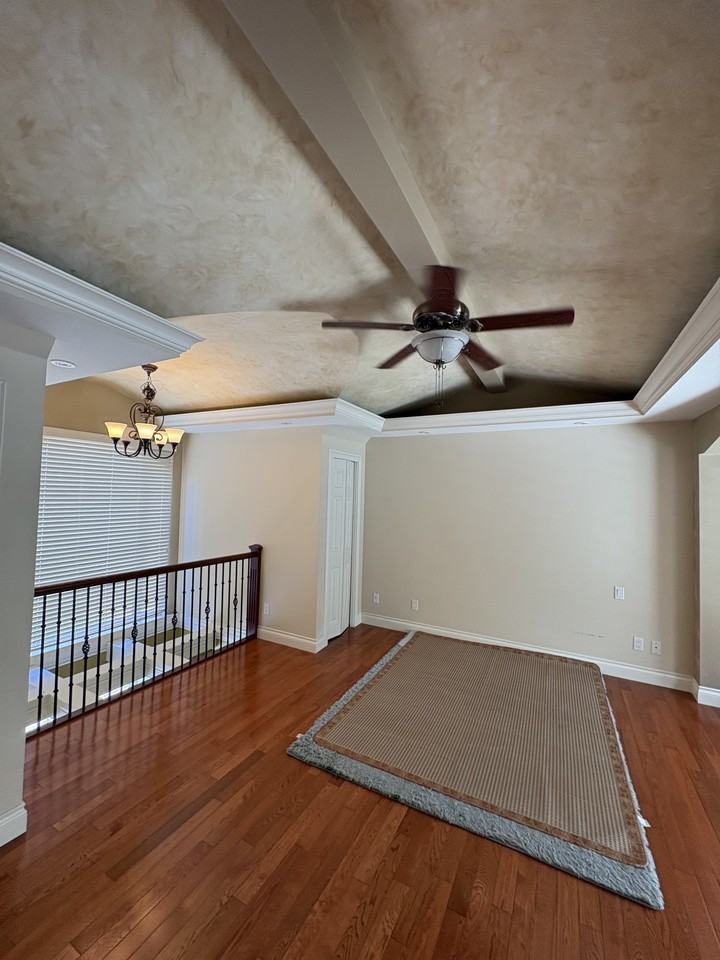 32904 Alta Avenue - Photo 3 of 32
