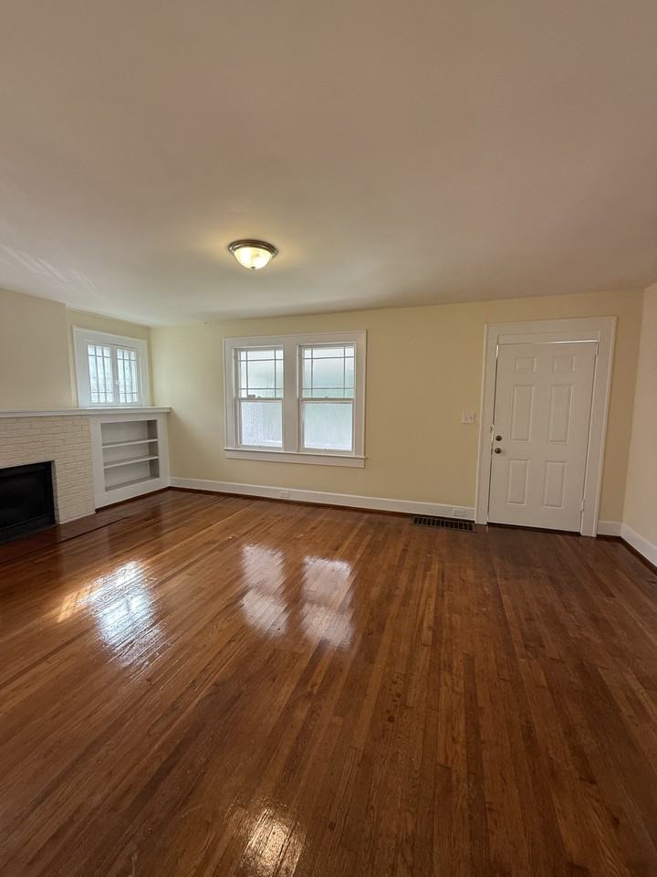 7420 3rd Ave S #1 - Photo 4 of 15