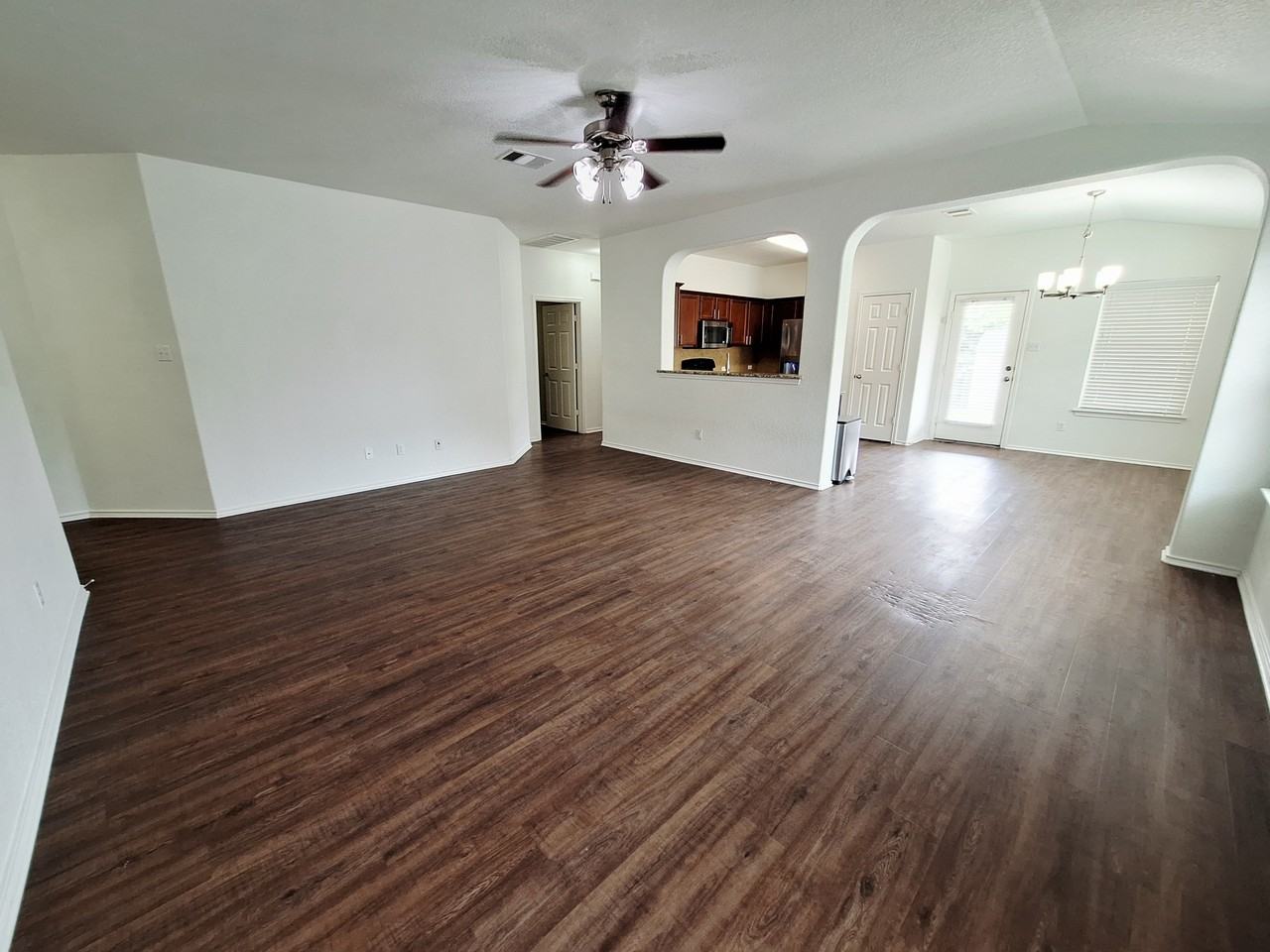 325 Comal Run #1 - Photo 6 of 34