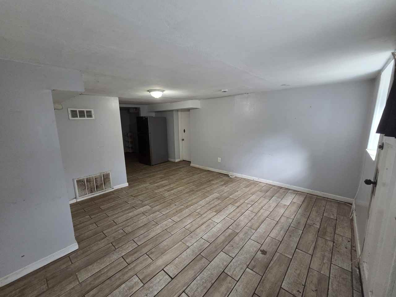 135 Fullerton Ave #5 - Photo 4 of 9