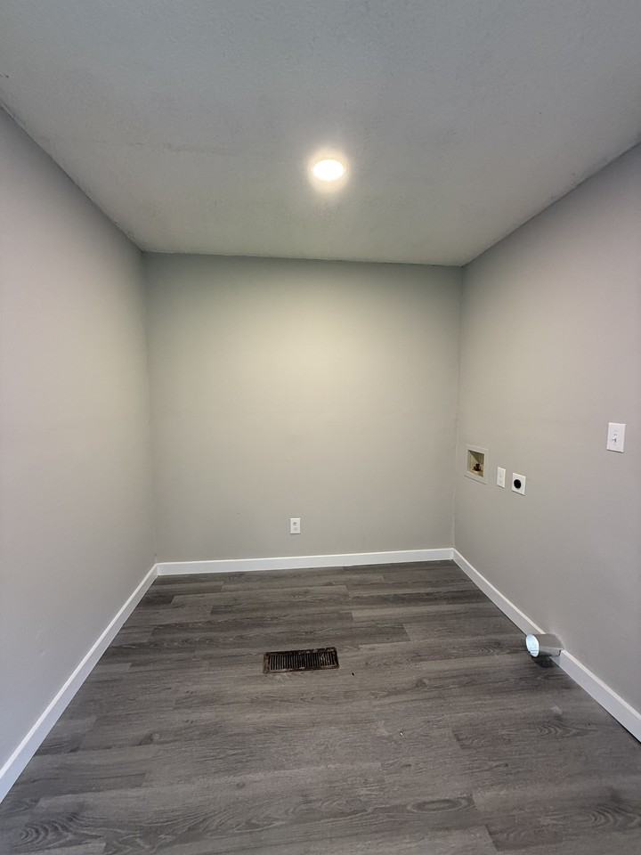 4800 Norway Ave #1 - Photo 5 of 9