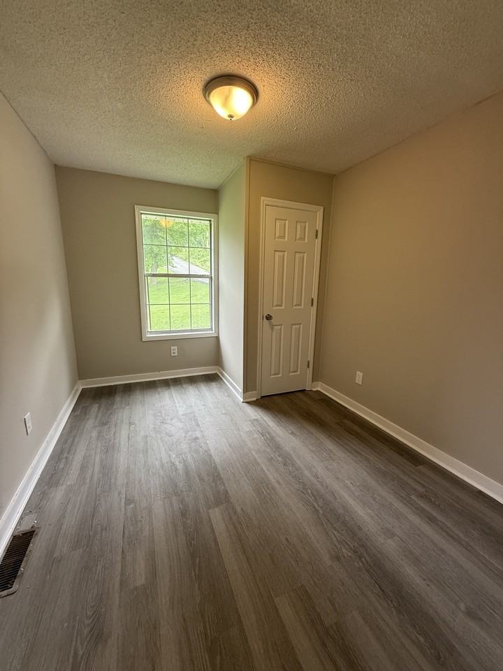 4800 Norway Ave #1 - Photo 7 of 9