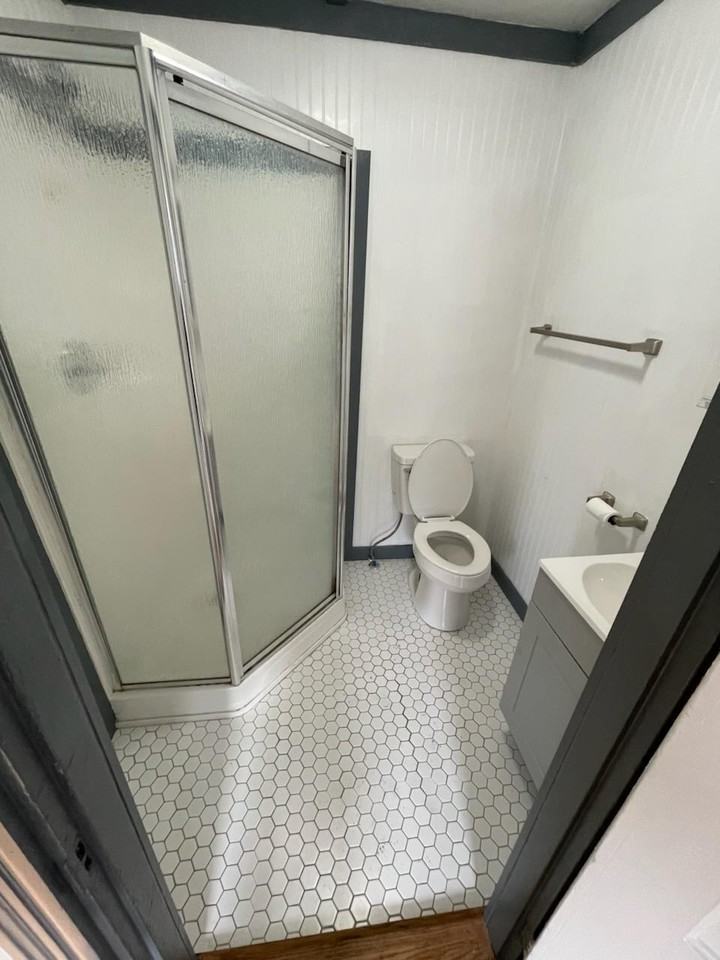 43 Broad St #2 - Photo 4 of 10