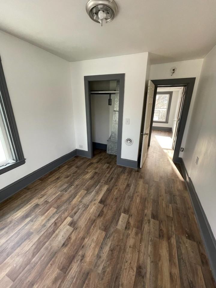 43 Broad St #2 - Photo 7 of 10