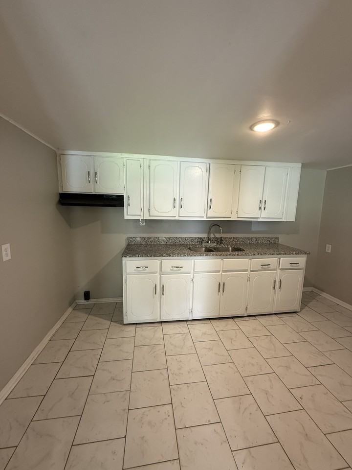5317 Adams Ave #1 - Photo 3 of 10