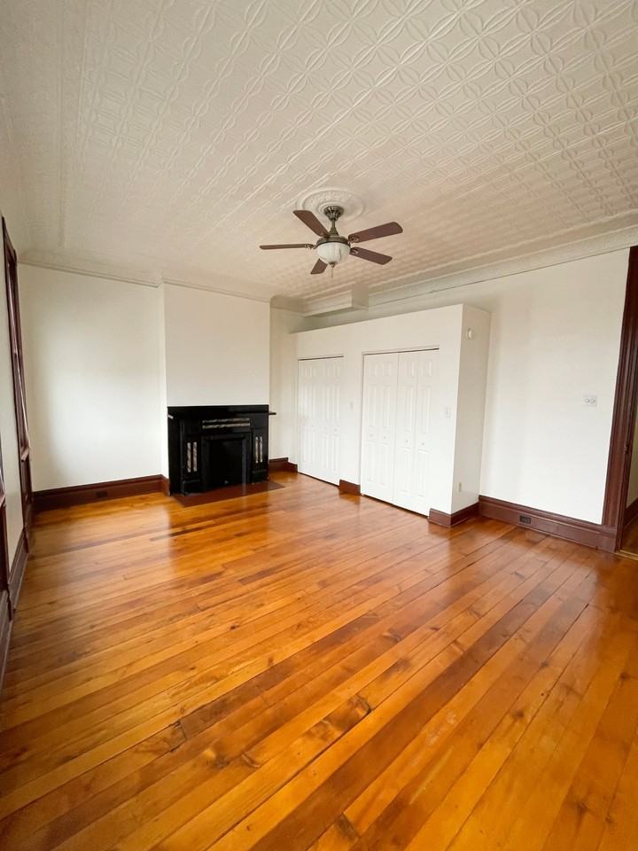 1607 Sarah Street - 3Apt. 2 #3 - Photo 2 of 15
