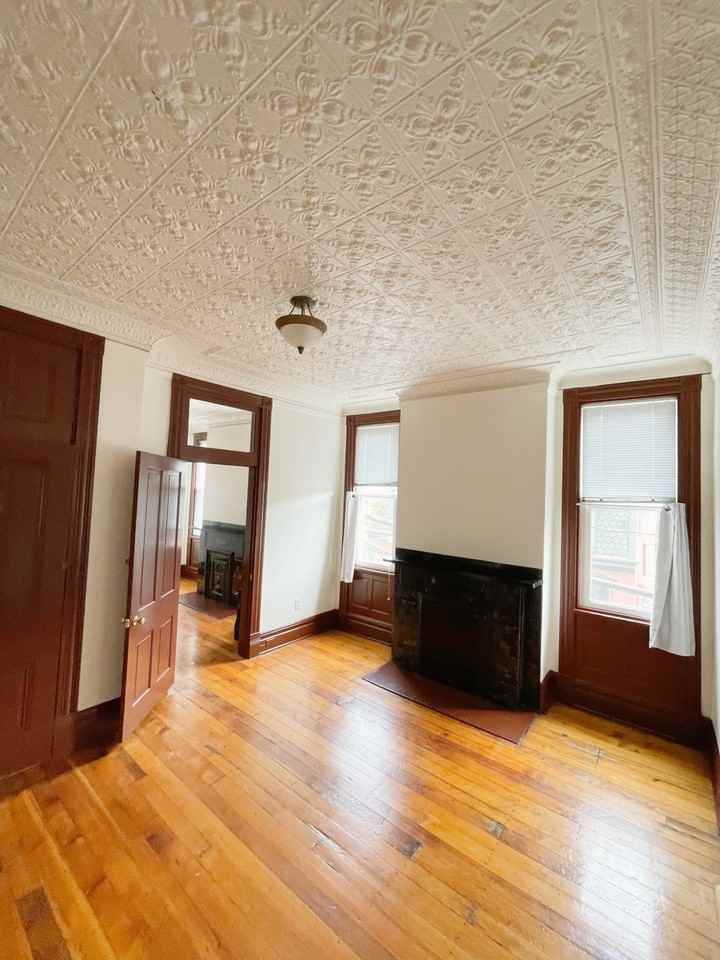 1607 Sarah Street - 3Apt. 2 #3 - Photo 6 of 15