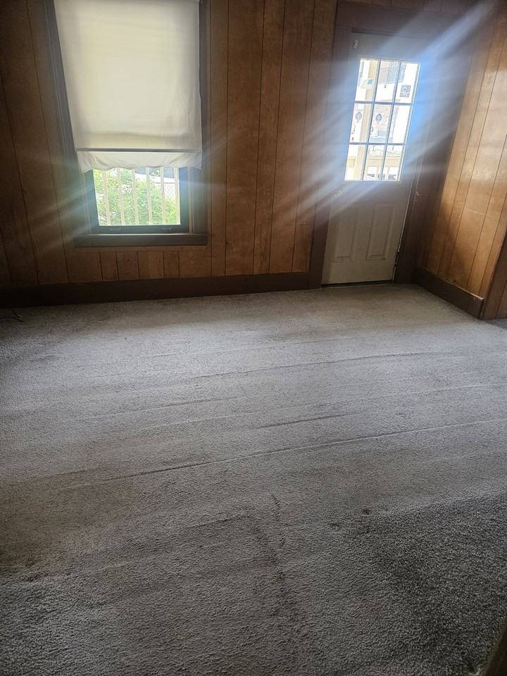 172 Mechanic Street - Photo 4 of 7