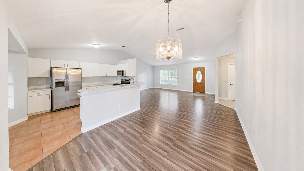 7750 Sw 100th St - Photo 4 of 16