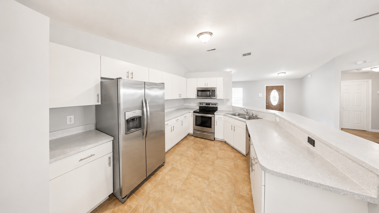 7750 Sw 100th St - Photo 5 of 16