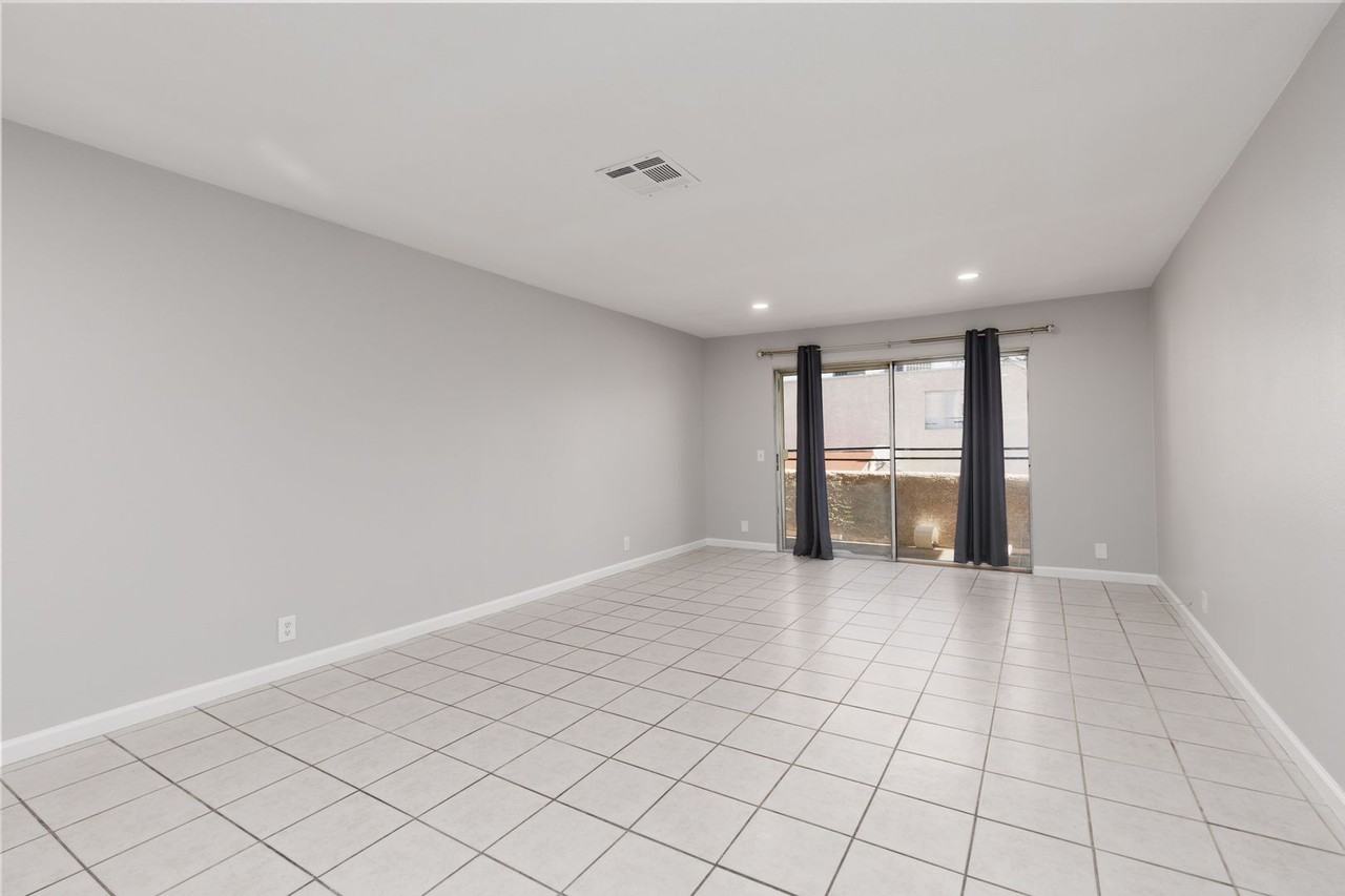 1676 Jupiter Ct - Photo 7 of 15