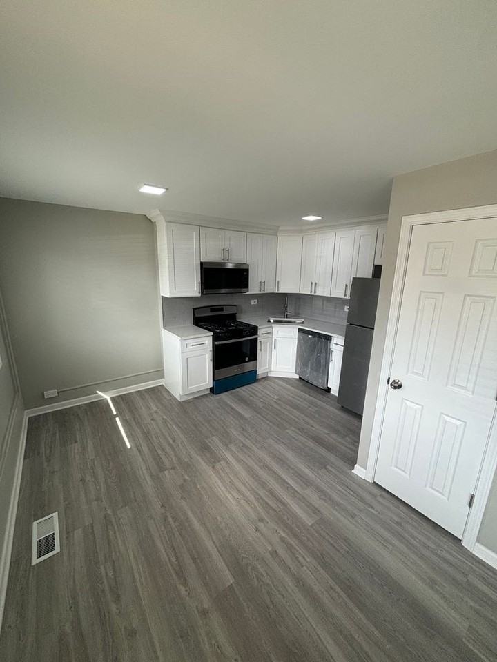Coral Commons LLC - Photo 2 of 18