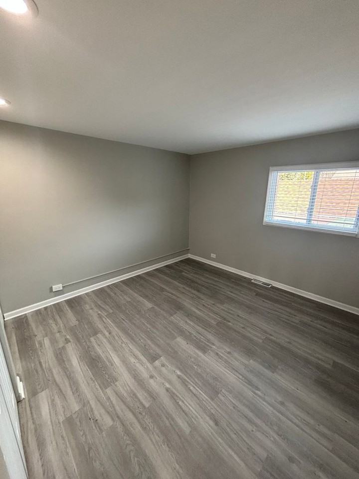 Coral Commons LLC - Photo 3 of 18
