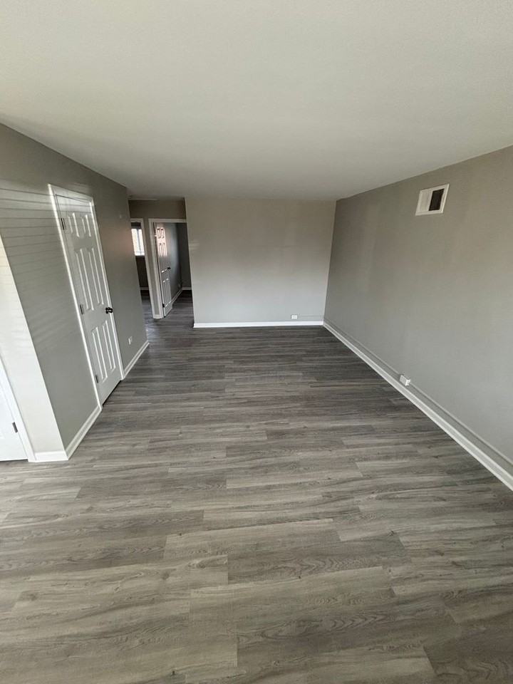 Coral Commons LLC - Photo 6 of 18