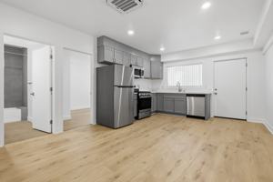featured image of 5312 5312 - 5320 Corteen Pl