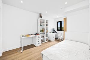 featured image of 110 Rue de l'Église #302