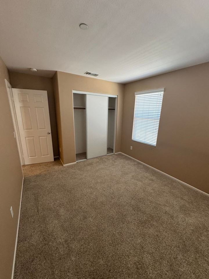 25997 Reed Way - Photo 3 of 31