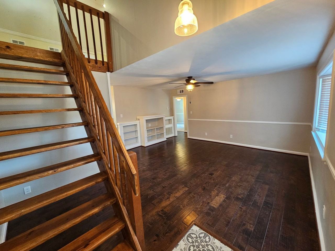 1433 W Little Creek Rd - Photo 2 of 19
