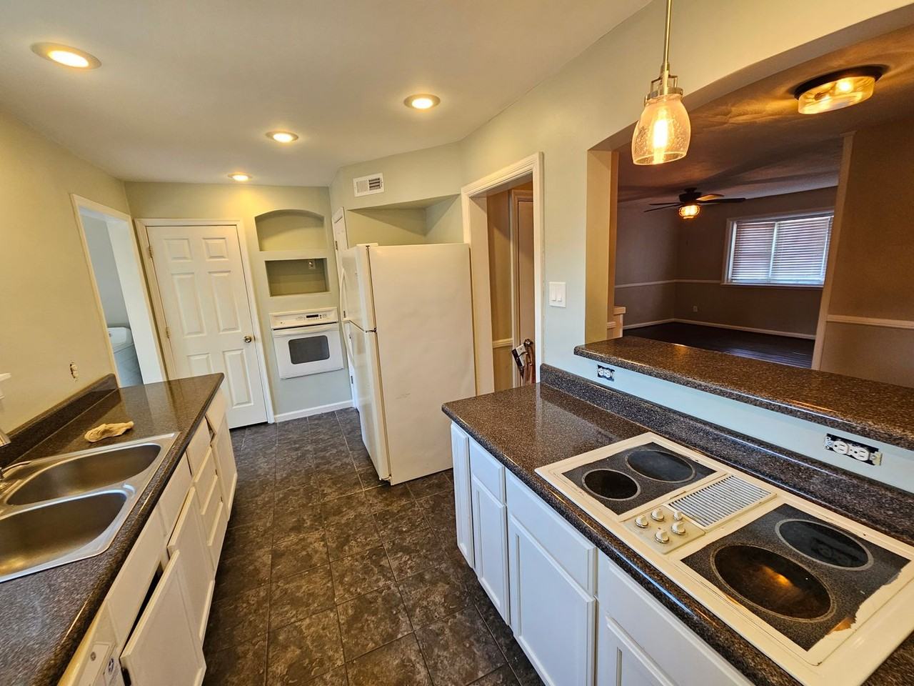 1433 W Little Creek Rd - Photo 5 of 19