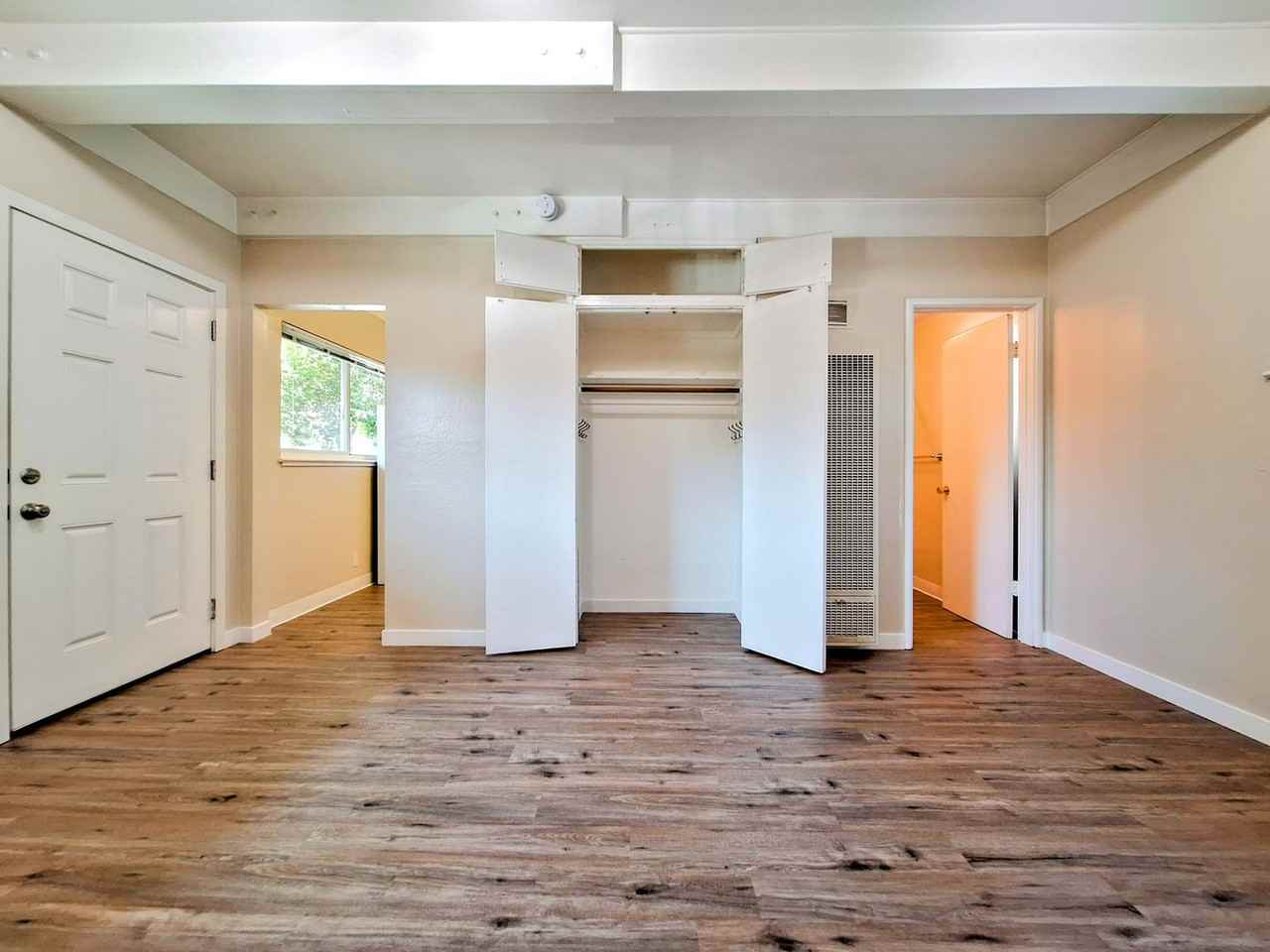 42 S 8th St #2 - Photo 4 of 19