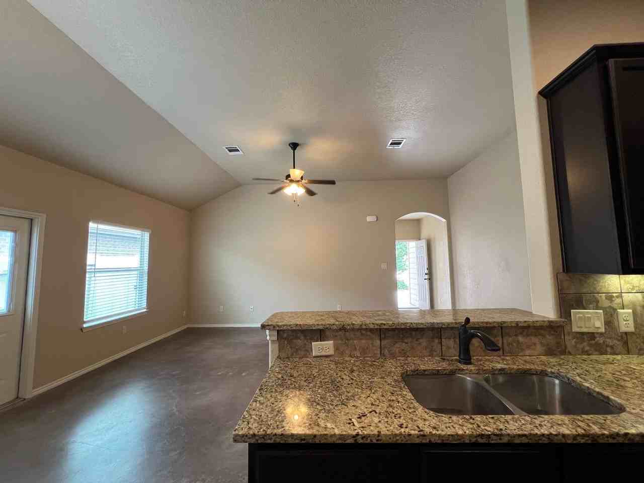 2595 Pahmeyer Rd - Photo 7 of 21