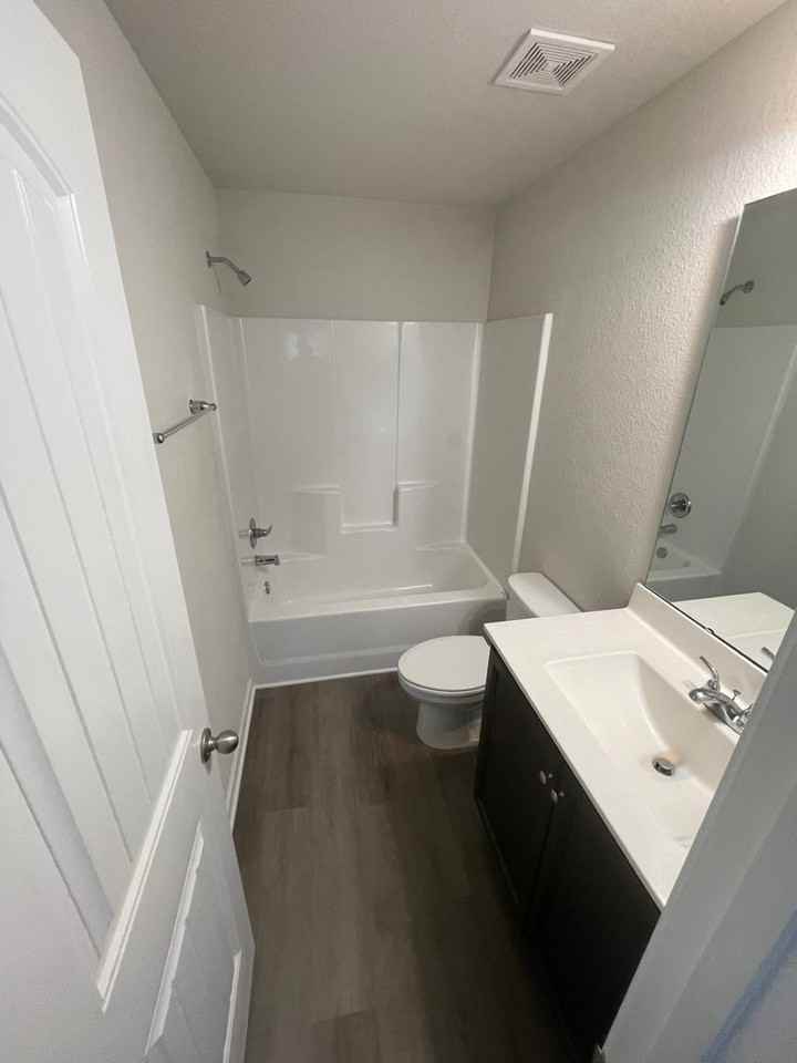 2020 Wiggins Village Dr - Photo 7 of 8