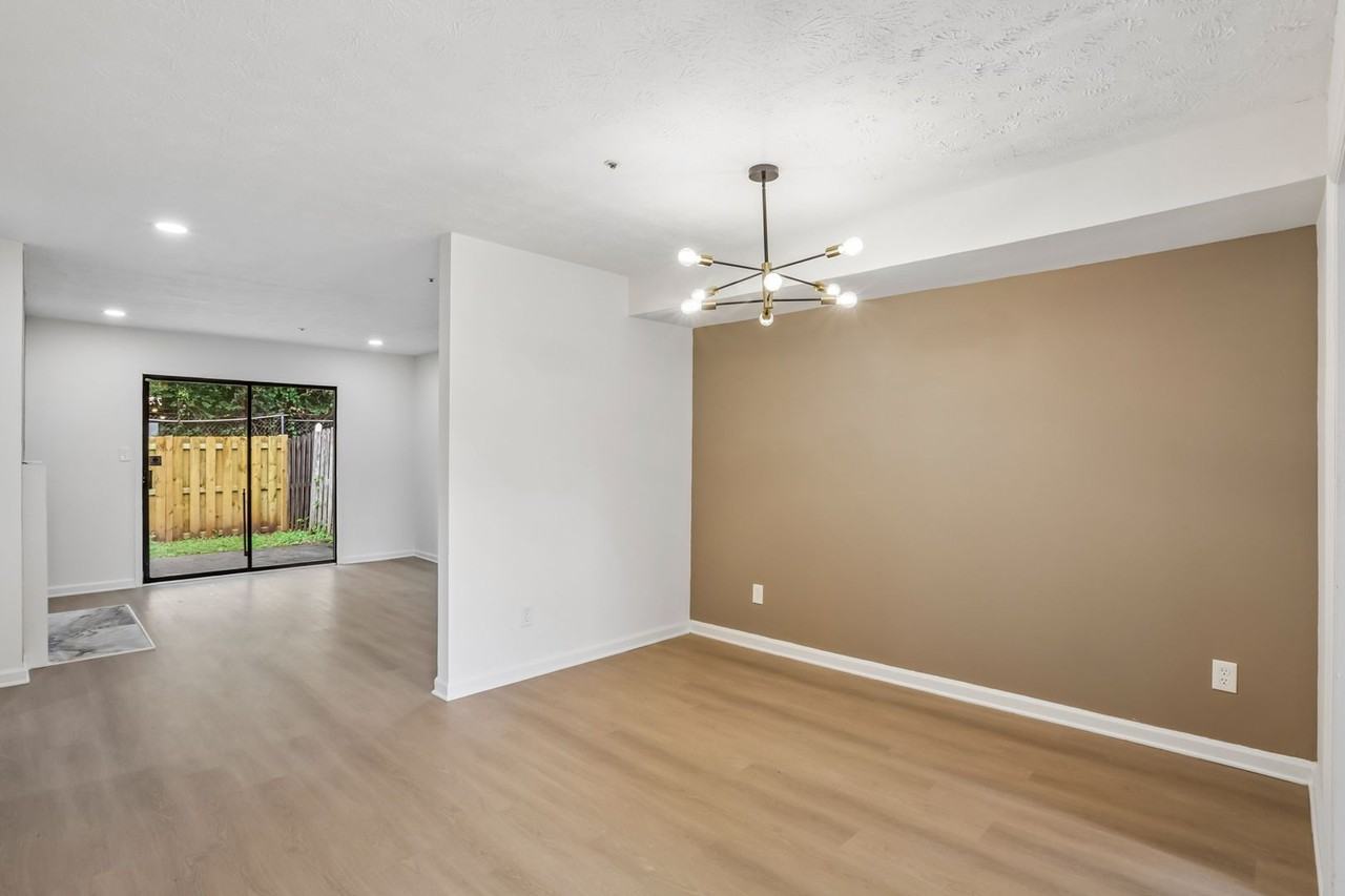 2280 Wellington Cir - Photo 6 of 21