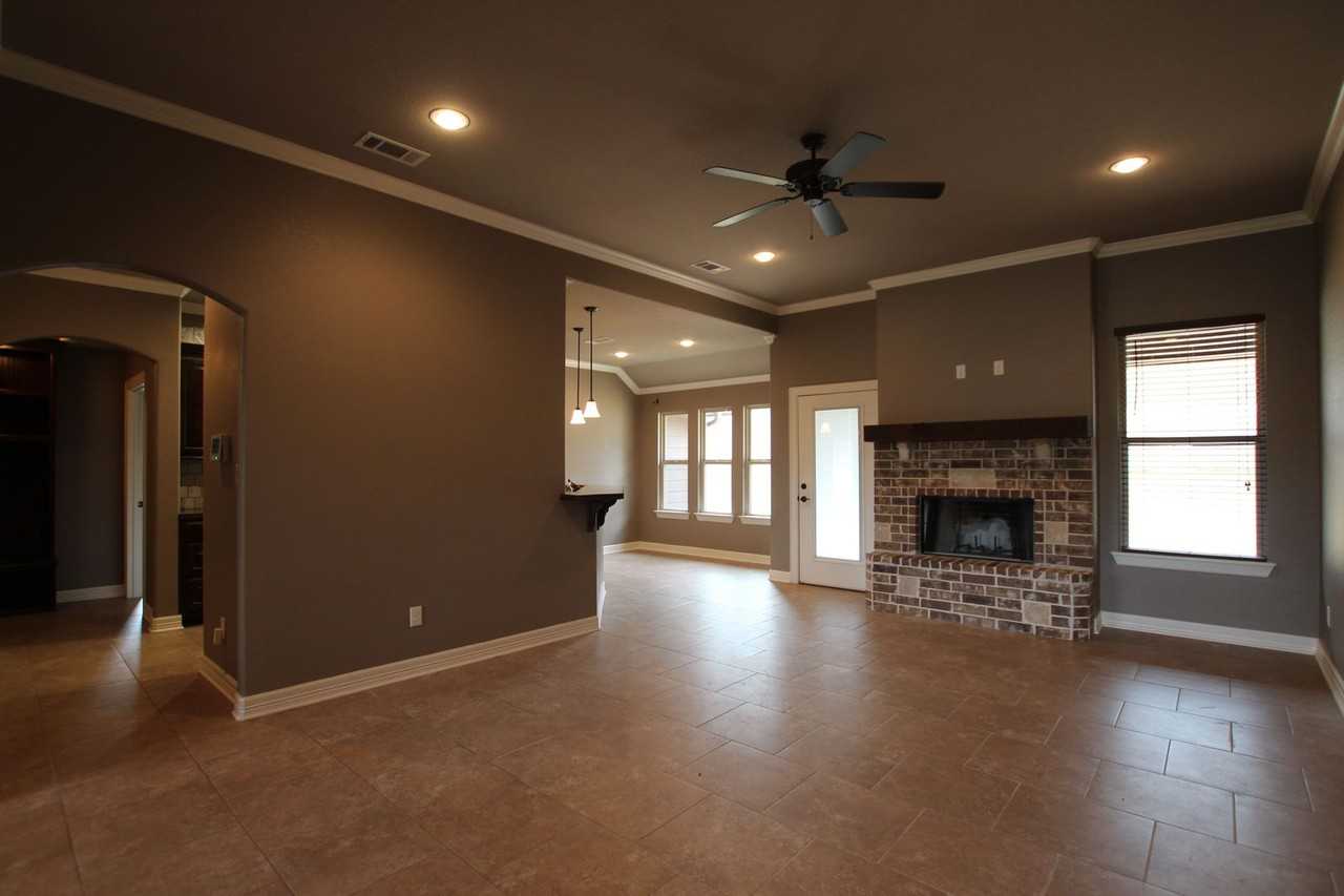 11006 Westhaven Cir - Photo 3 of 19