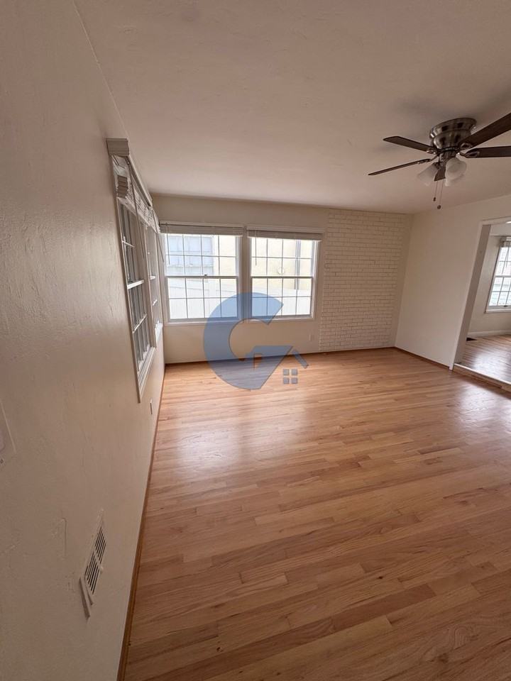 1641 Law St - Photo 2 of 33