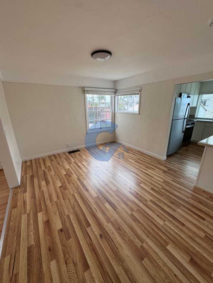 1641 Law St - Photo 4 of 33