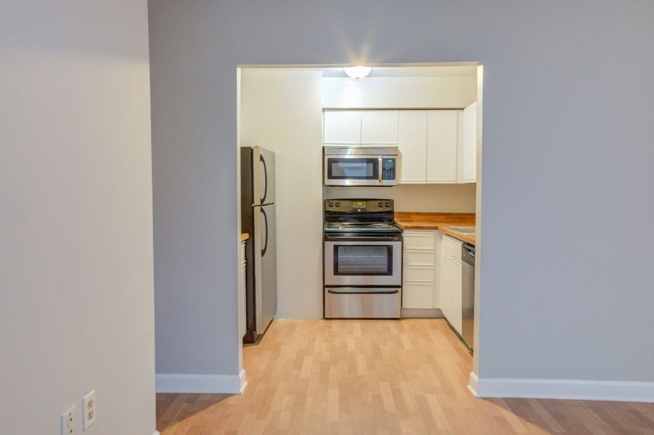 2440 16th St Nw #204 - Photo 3 of 18
