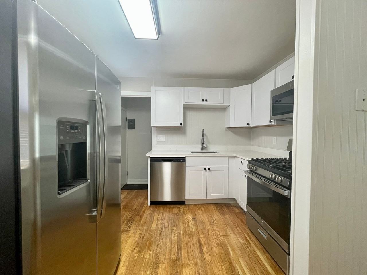 4726 E Utah Pl - Photo 6 of 23
