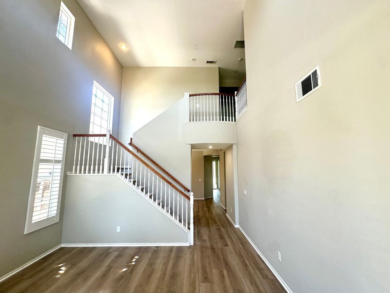 36026 Kiel Ct - Photo 4 of 31