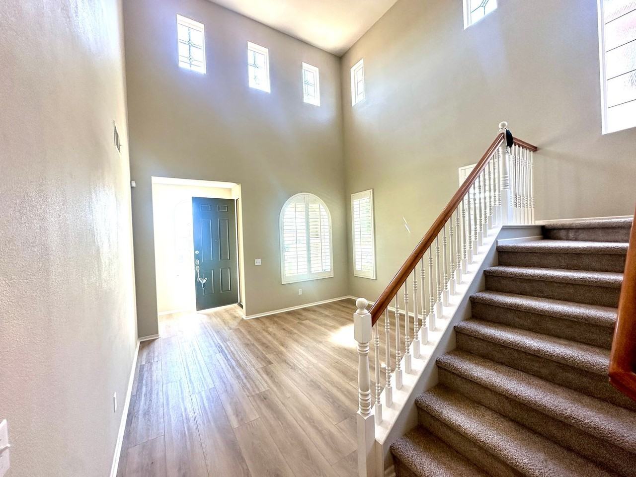 36026 Kiel Ct - Photo 6 of 31