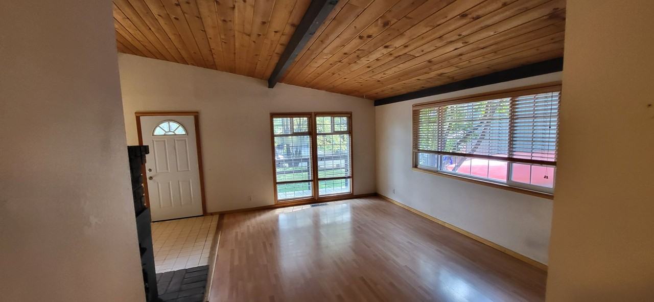 1322 Nw Baltimore Ave - Photo 4 of 17