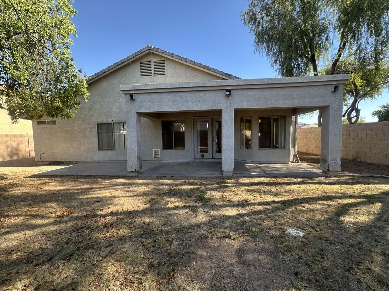 3285 E Ford Ave - Photo 2 of 33