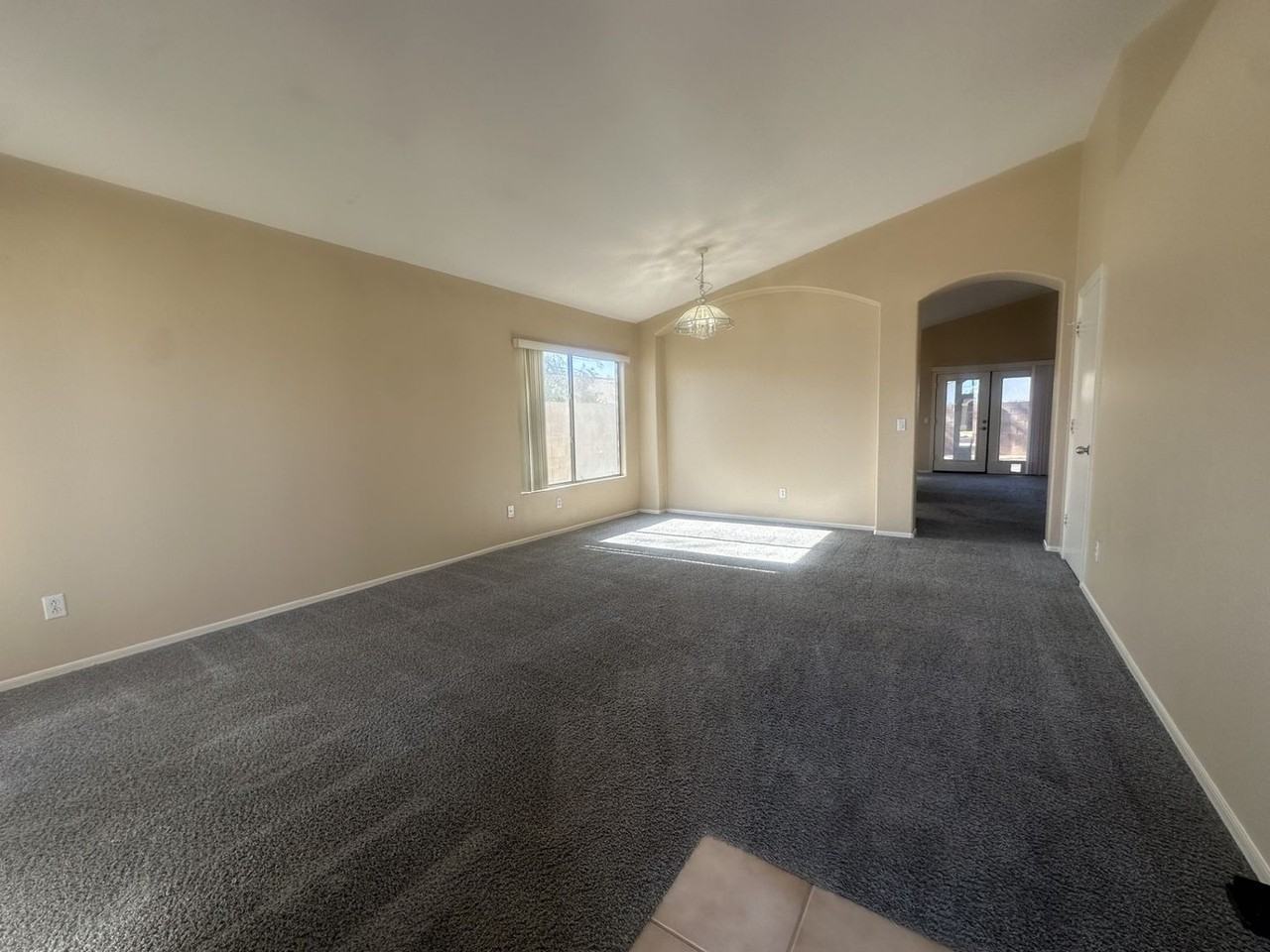 3285 E Ford Ave - Photo 4 of 33