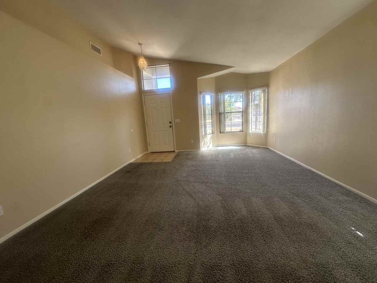3285 E Ford Ave - Photo 7 of 33