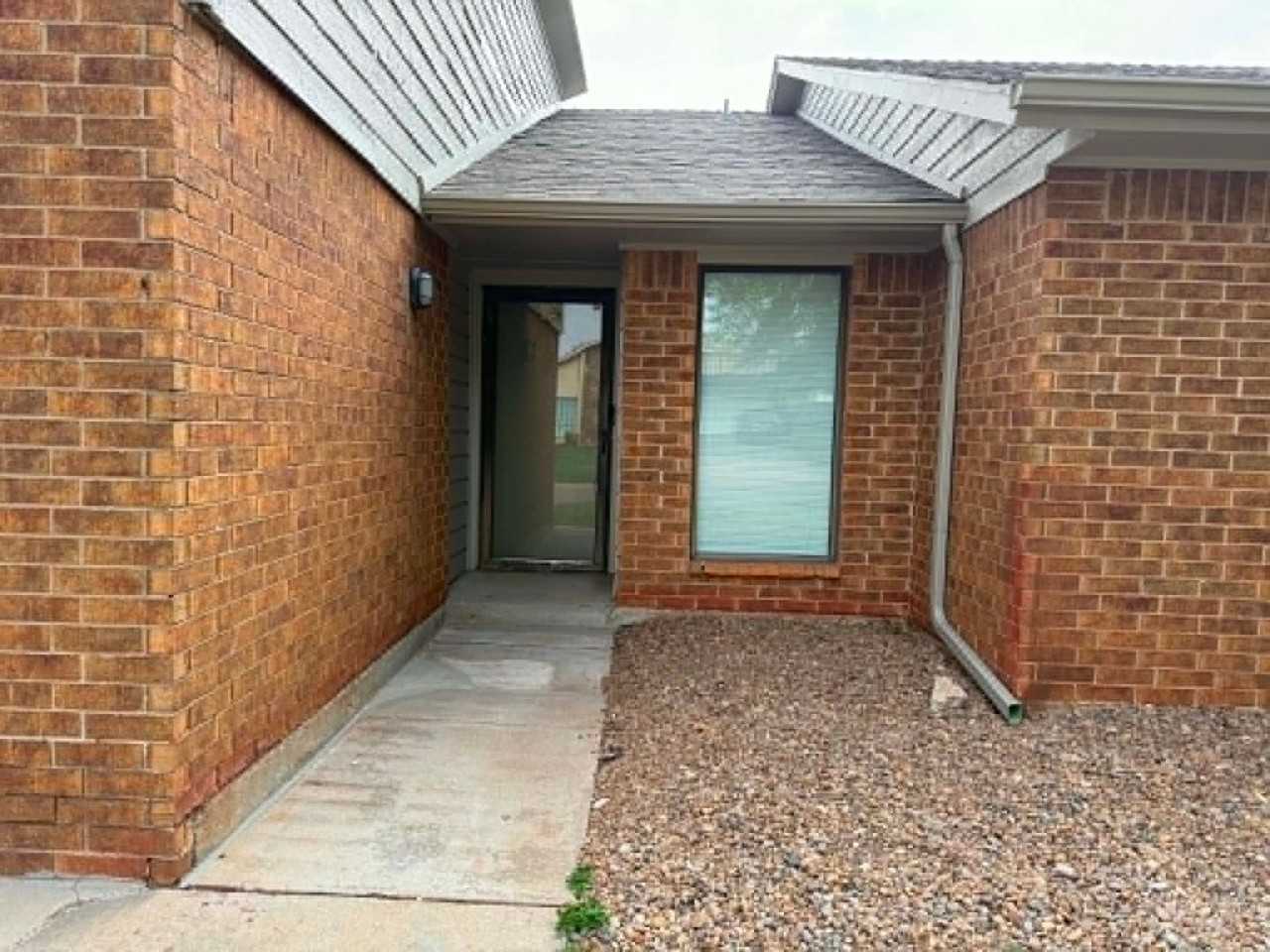 12400 Eric Field Pl - Photo 2 of 43