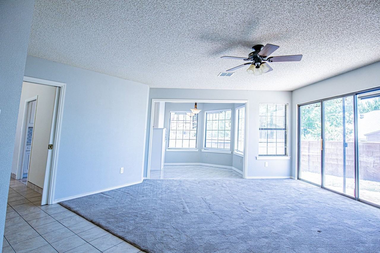 712 Caprock Ct - Photo 5 of 21