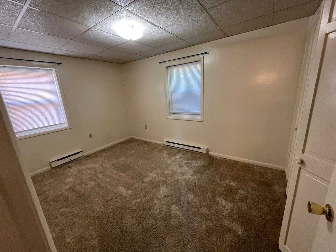 243 Rockingham Dr Apt B - Photo 6 of 9