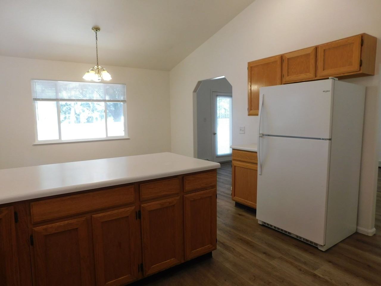 731 Ranch Rd - Photo 7 of 21