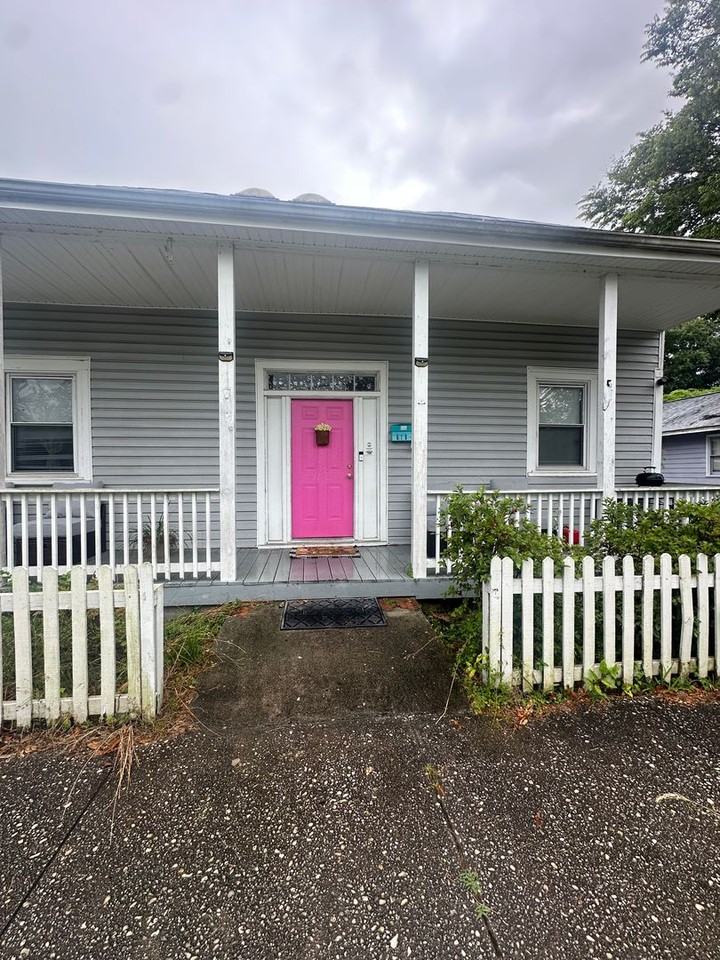 618 Harnett St #A - Photo 2 of 23