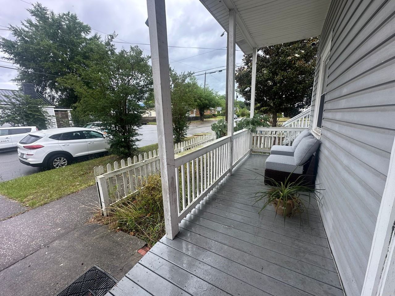 618 Harnett St #A - Photo 3 of 23